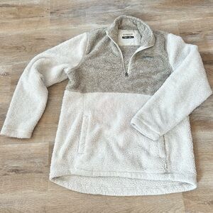 Magellan Outdoors Women's Gray and Cream Turtleneck Sweater